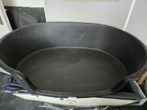 Hondenmand Kunststof zwart 100x65x24 cm Feriplast met gebruikerssporen