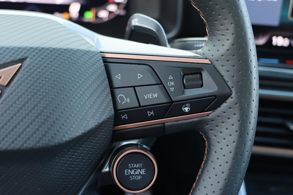 Cupra Leon 1.5 tsi ehybrid business 204pk dsg6