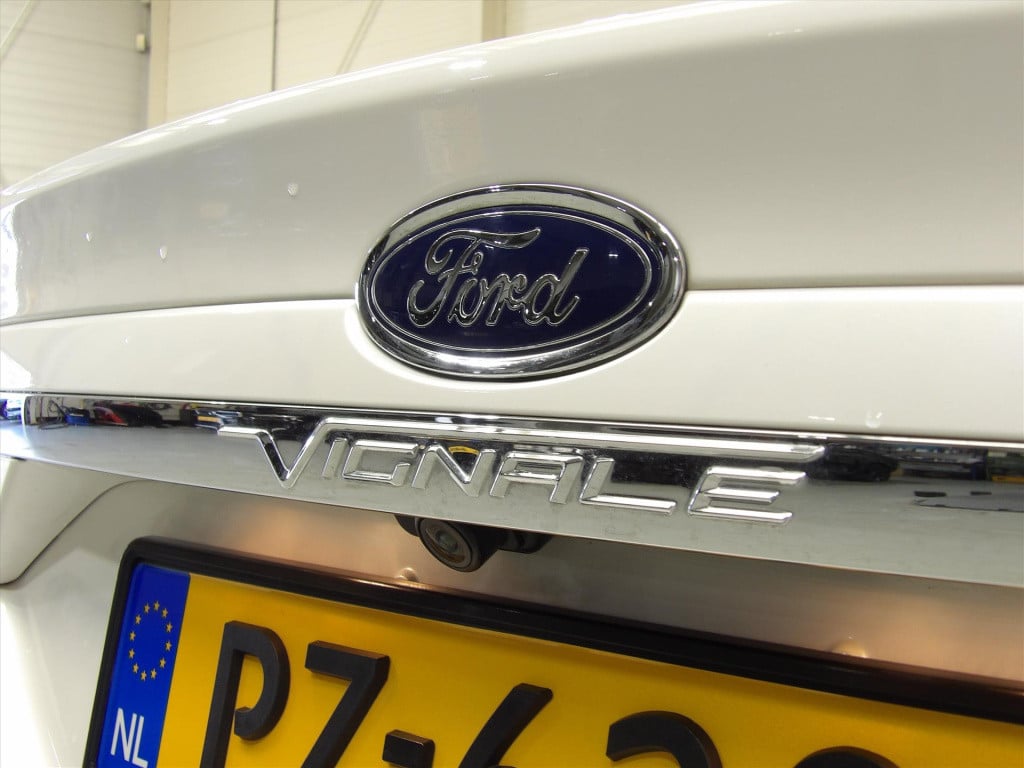 Ford Mondeo vignale 2.0 ecoboost 203pk 5d automaat