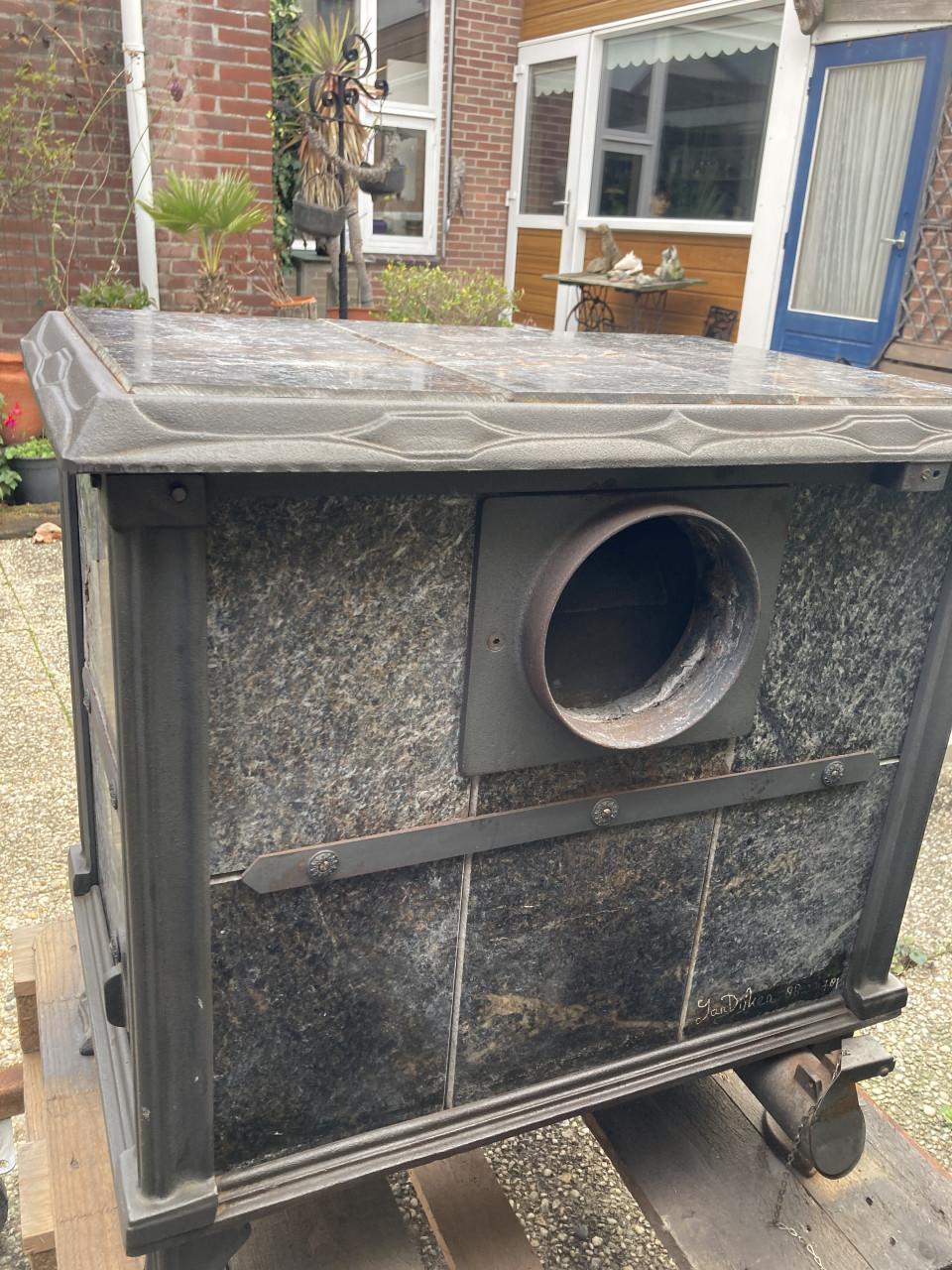 Te Koop speksteen kachel met rook kanaal