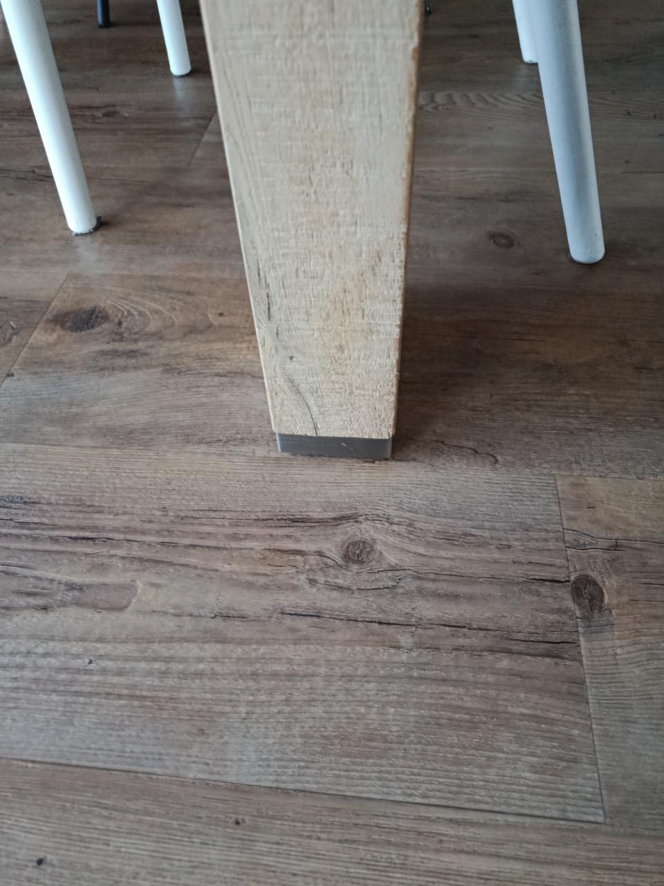 Gratis af te halen, uitschuifbare eettafel