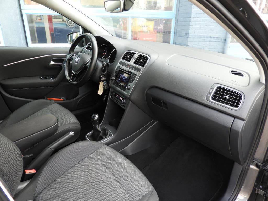 Volkswagen Polo 1.2 tsi highline nap nl auto
