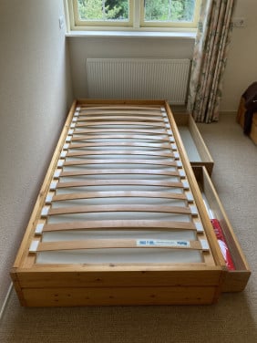 Bed met 2 laden 200X90