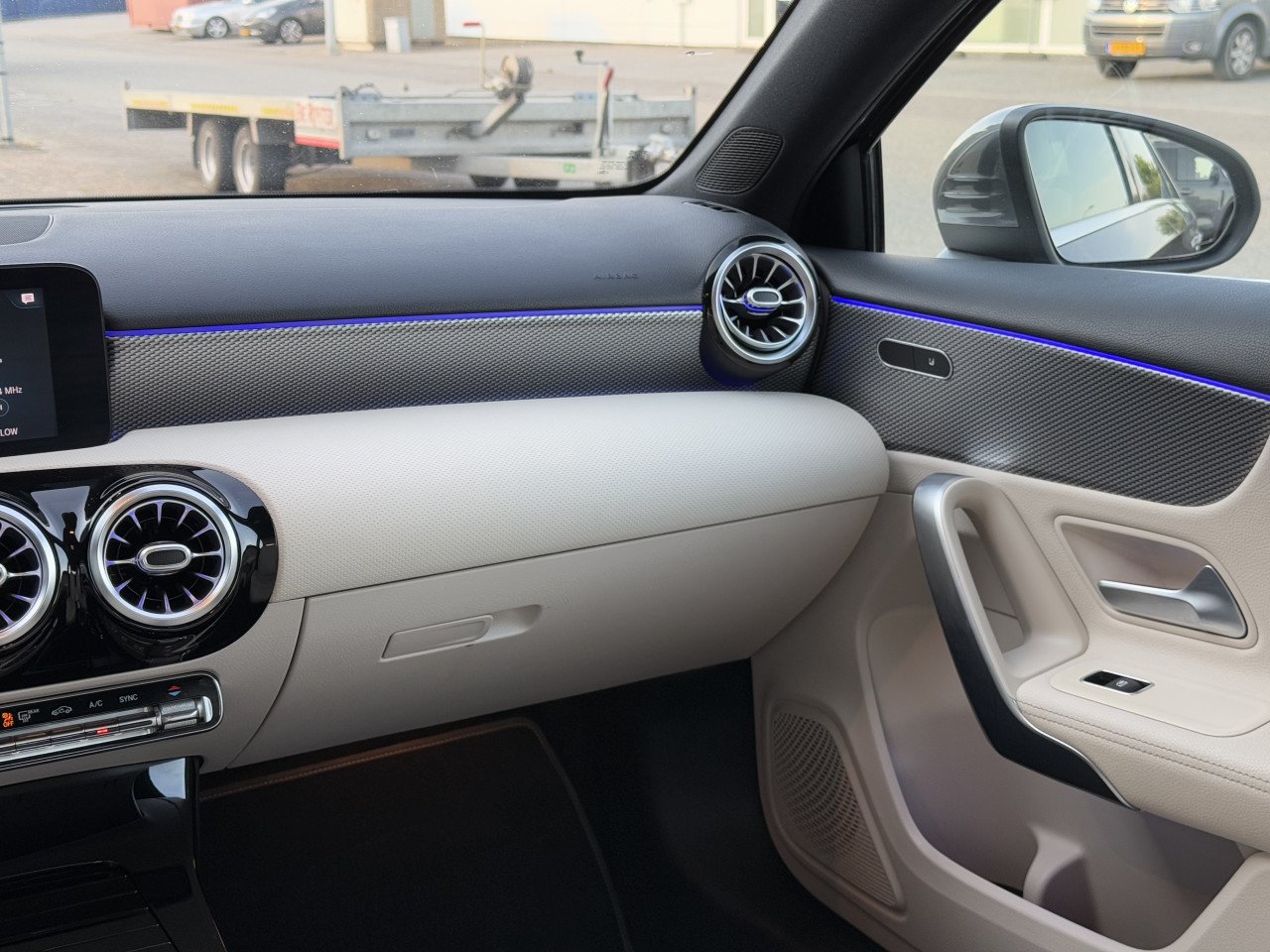 Mercedes-Benz A-klasse - 180 Business Solution Luxury | Wit Leder | Sfeer