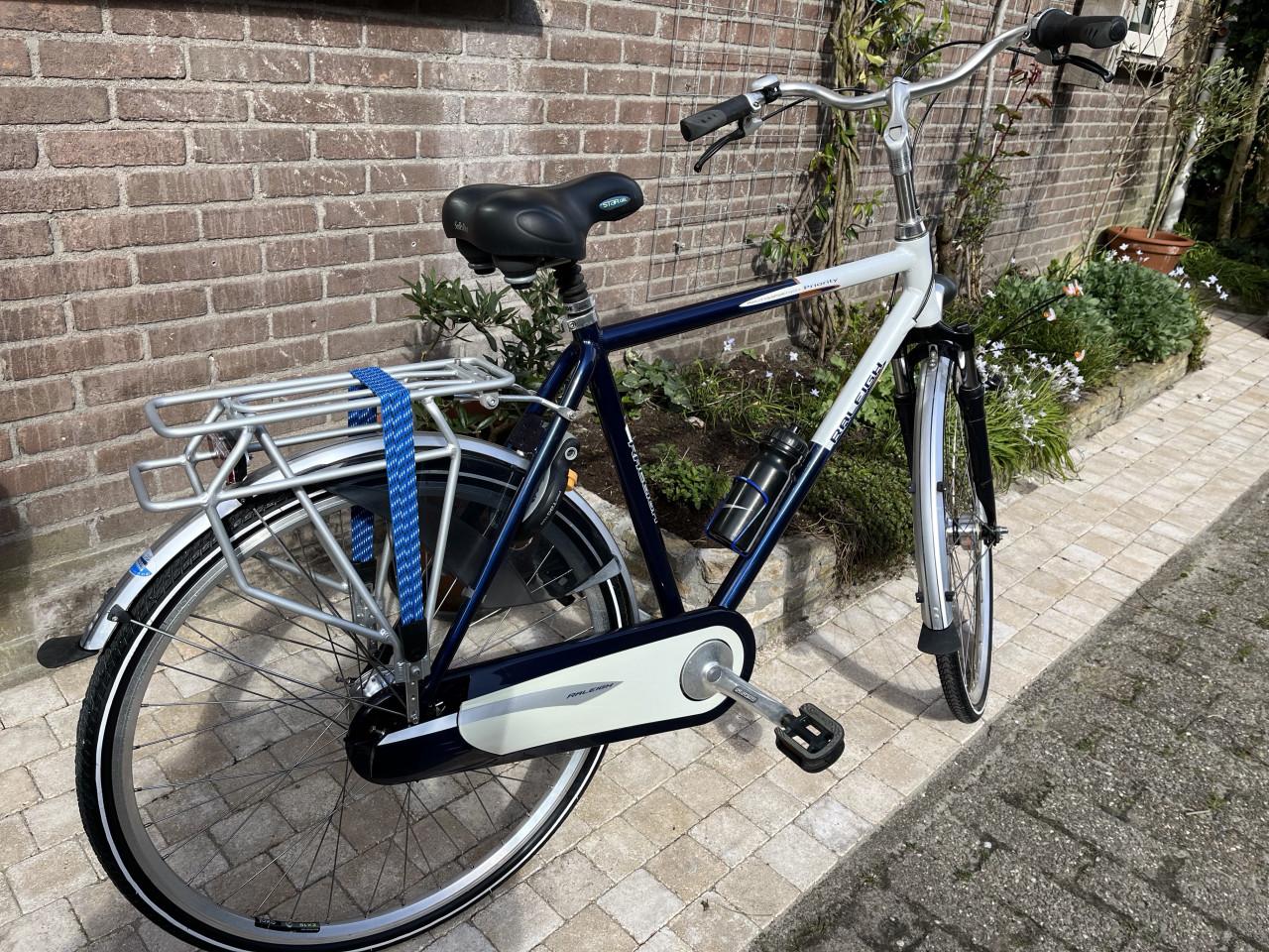 Herenfiets Raleigh PRIORITY 7 speed trom remmen verlichting enz. Als nieuw