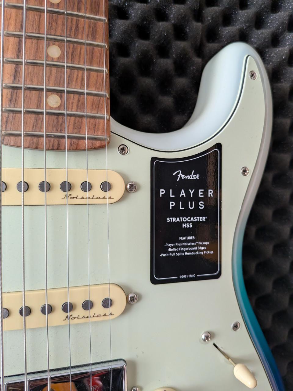 Fender Player Plus Stratocaster HSS