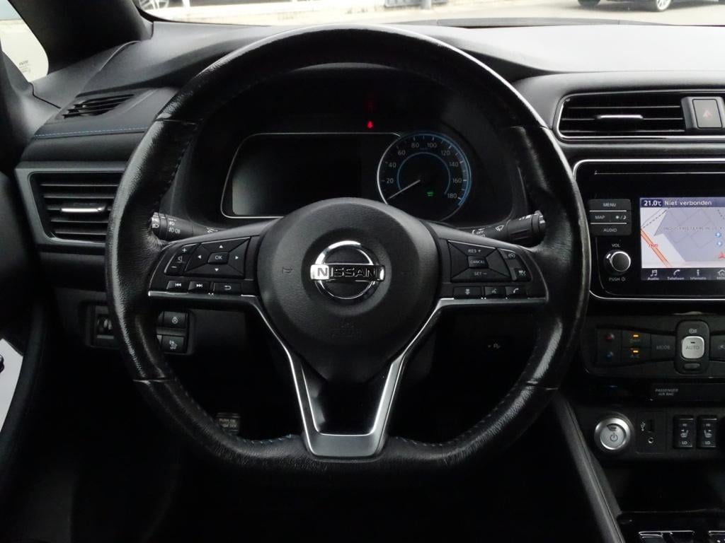 Nissan Leaf n-connecta 40 kwh | incl. btw | 360 camera