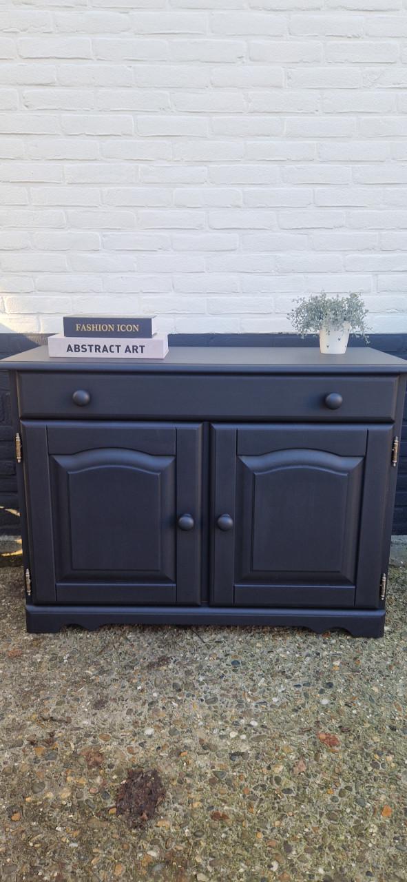 Mooi massief eiken (tv) kastje