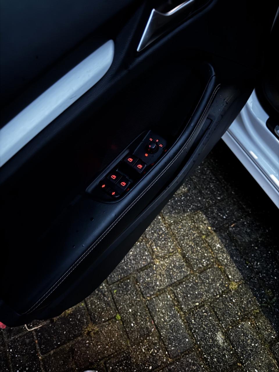 AUDI A3 SPORTBACK 3X S-Line 123PK + B&O