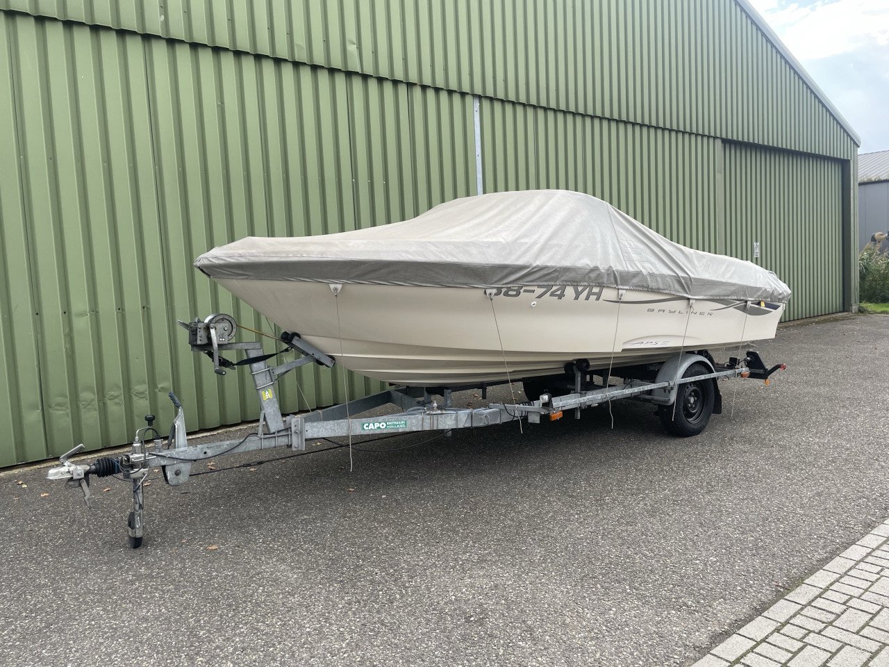 Mooie Bayliner Capri sport 185 speedboot 3.0 mercruiser
