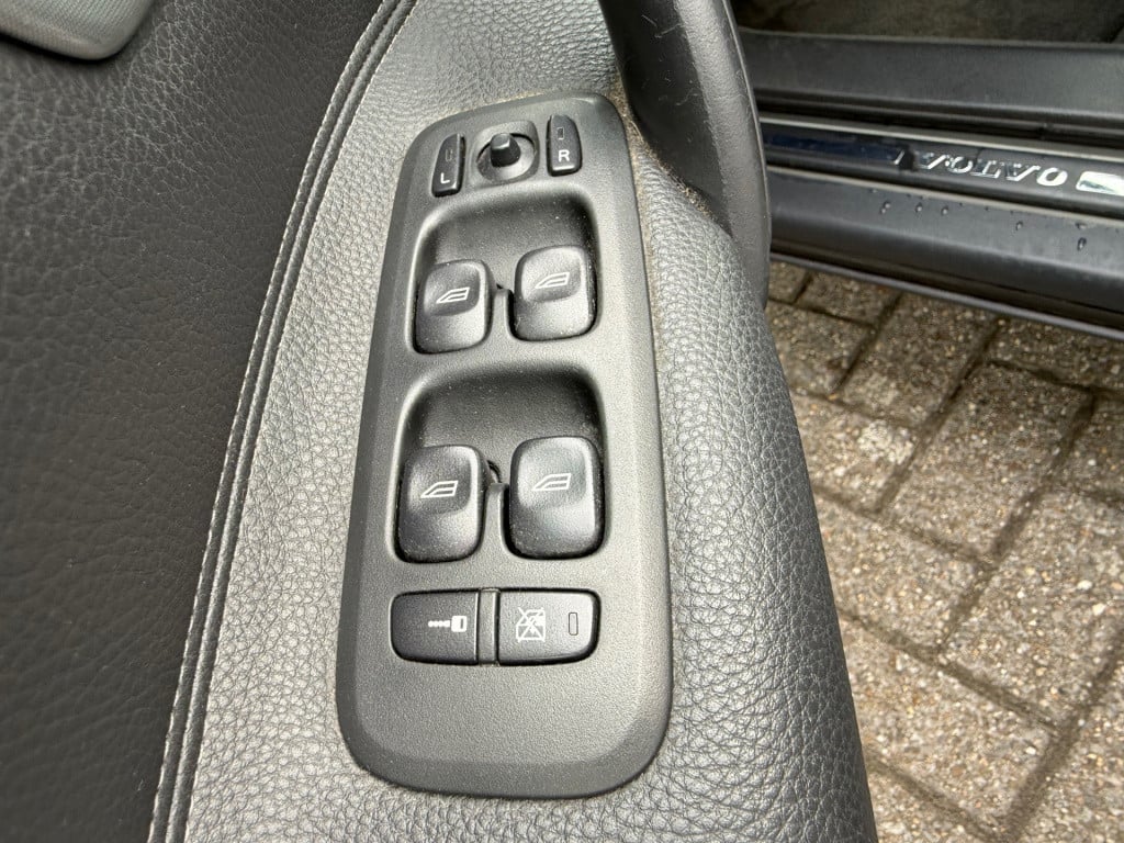 Volvo S60 2.4 momentum