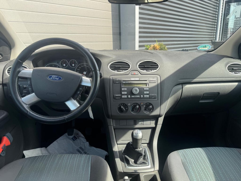 Ford Focus 1.6-16v champion/129.409 nap/apk vol jaar/airco/trekhaak