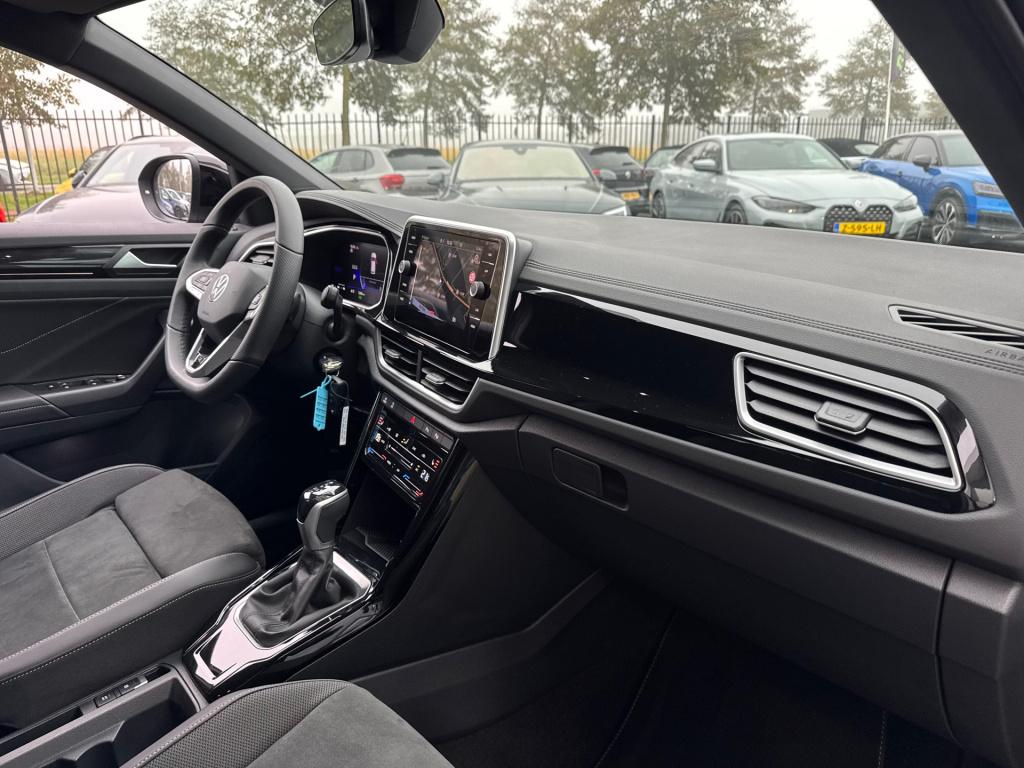 Volkswagen T-roc 1.5 tsi r-line edition * massage * carplay * trekhaak * ca
