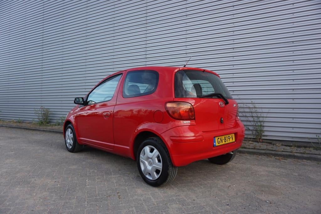 Toyota Yaris 1.0 vvt-i airco / elektr. ramen / apk t/m 06-2027