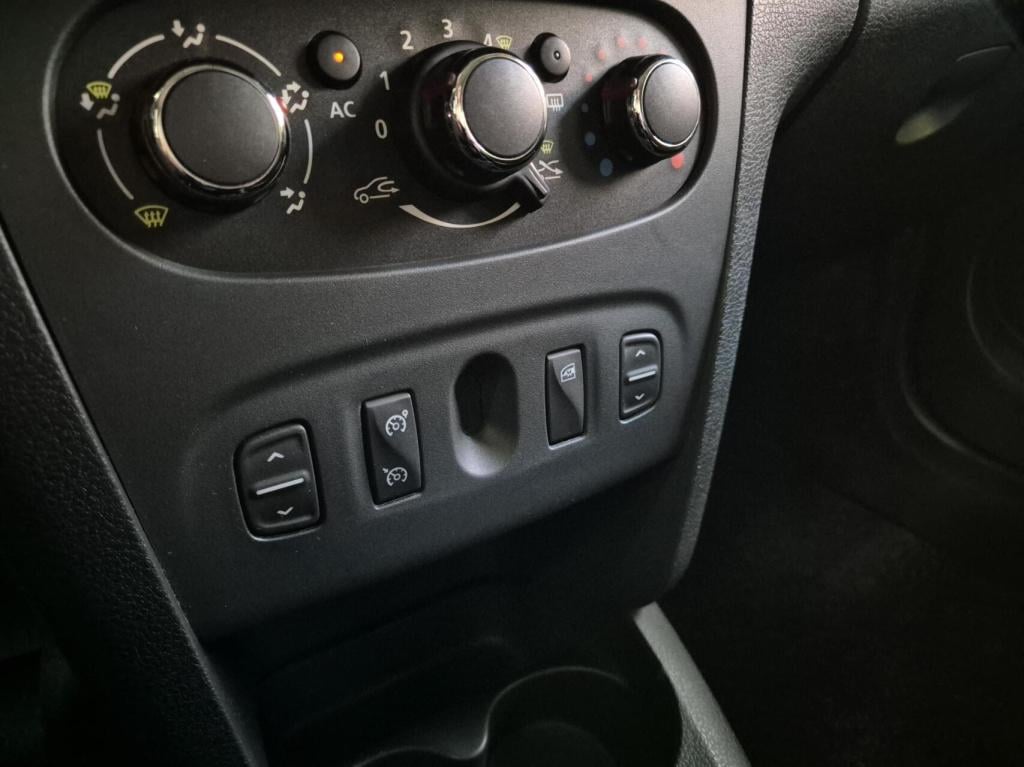 Dacia Sandero Stepway 0.9 tce / airco / cruisecontrol / parkeersensoren