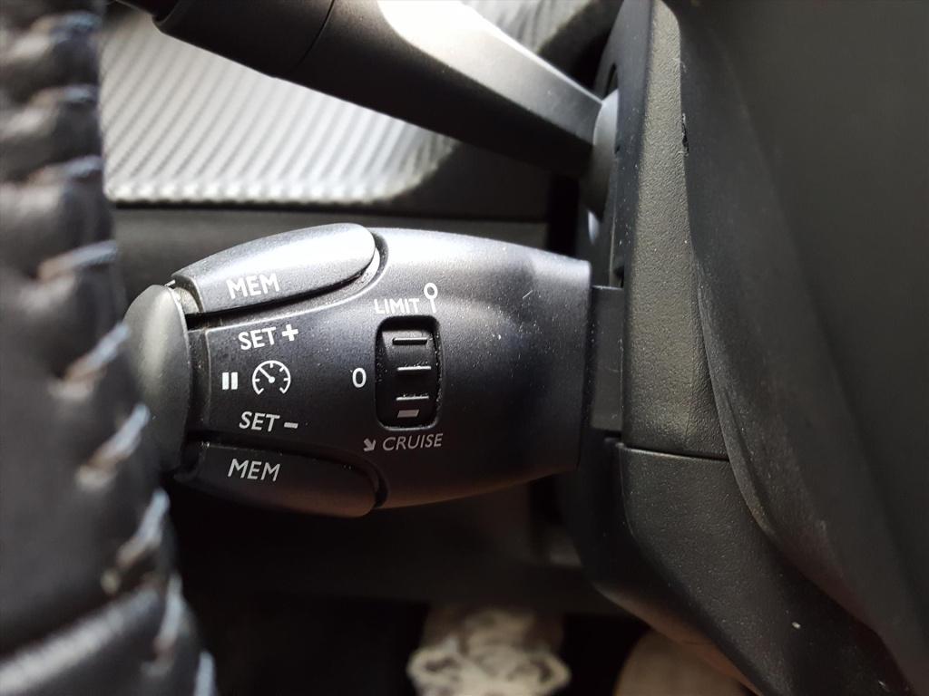 Peugeot 2008 1.2 pt 100pk allure trekhaak afneembaar | navigatie | apple ca