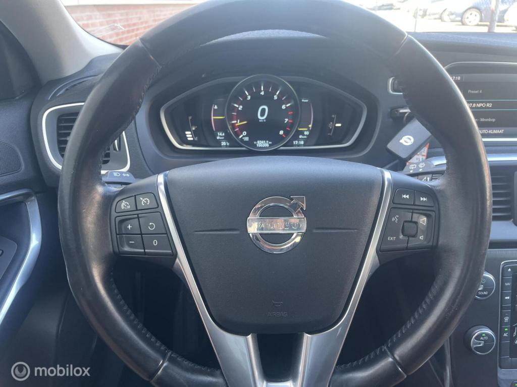 Volvo V40 1.6 t3 momentum