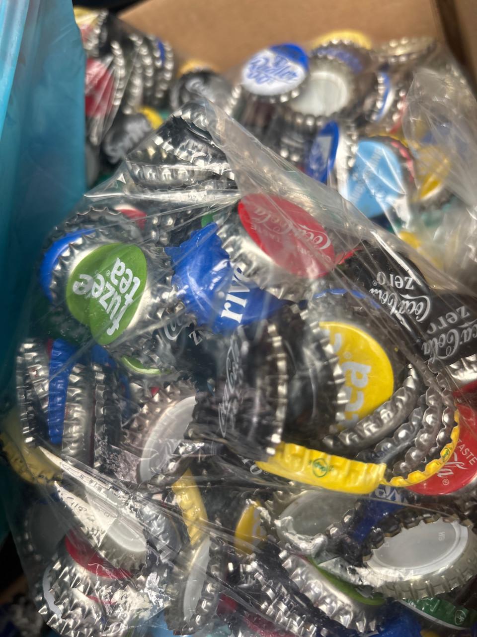 Gratis doos vol dopjes