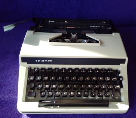 Typmachine Triumph