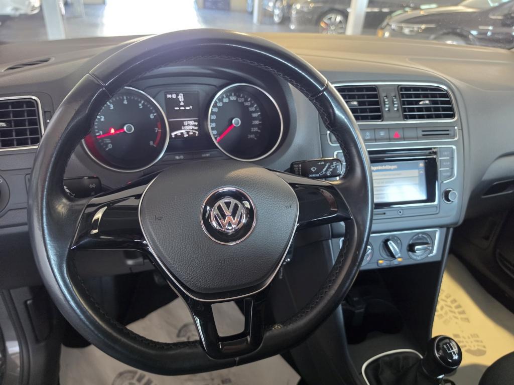 Volkswagen Polo 1.2 tsi comfortline connected series | airco | stuurbekr | 