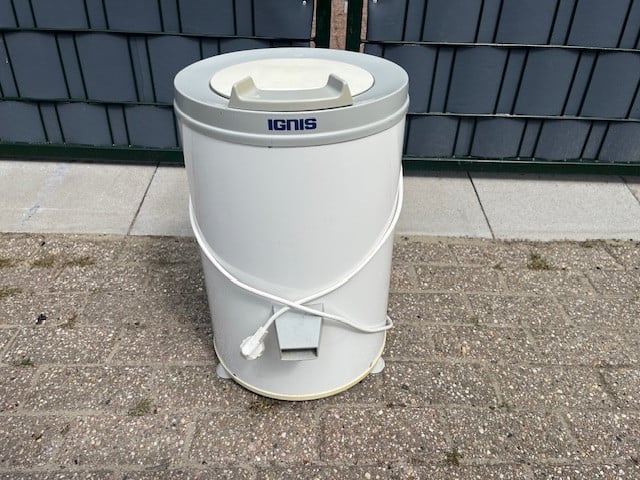 4 Centrifuges