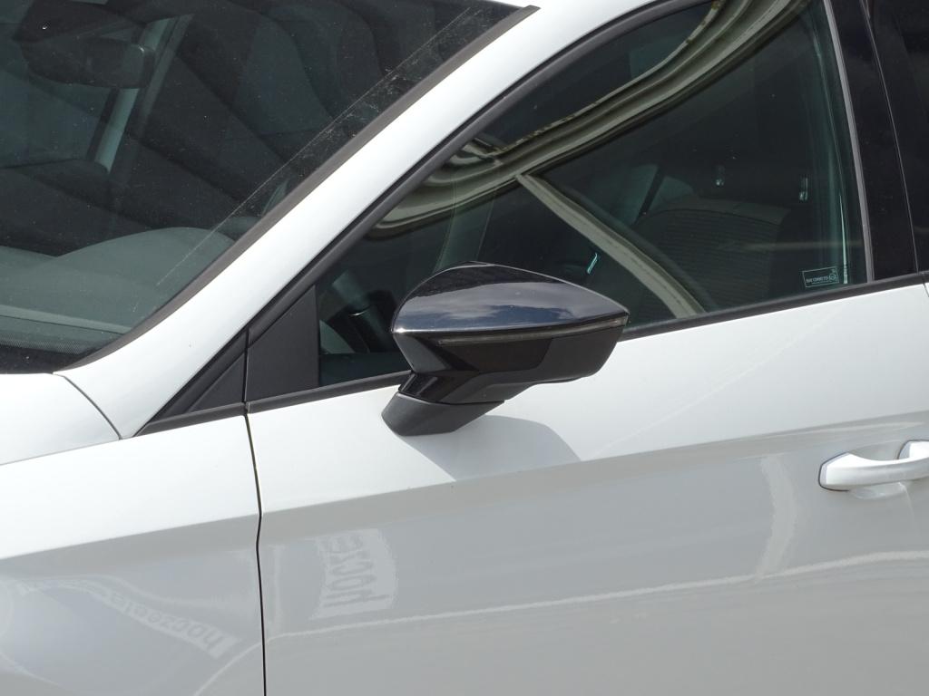 Seat Leon st 1.5 tsi fr business intense automaat | full led | pano | apple
