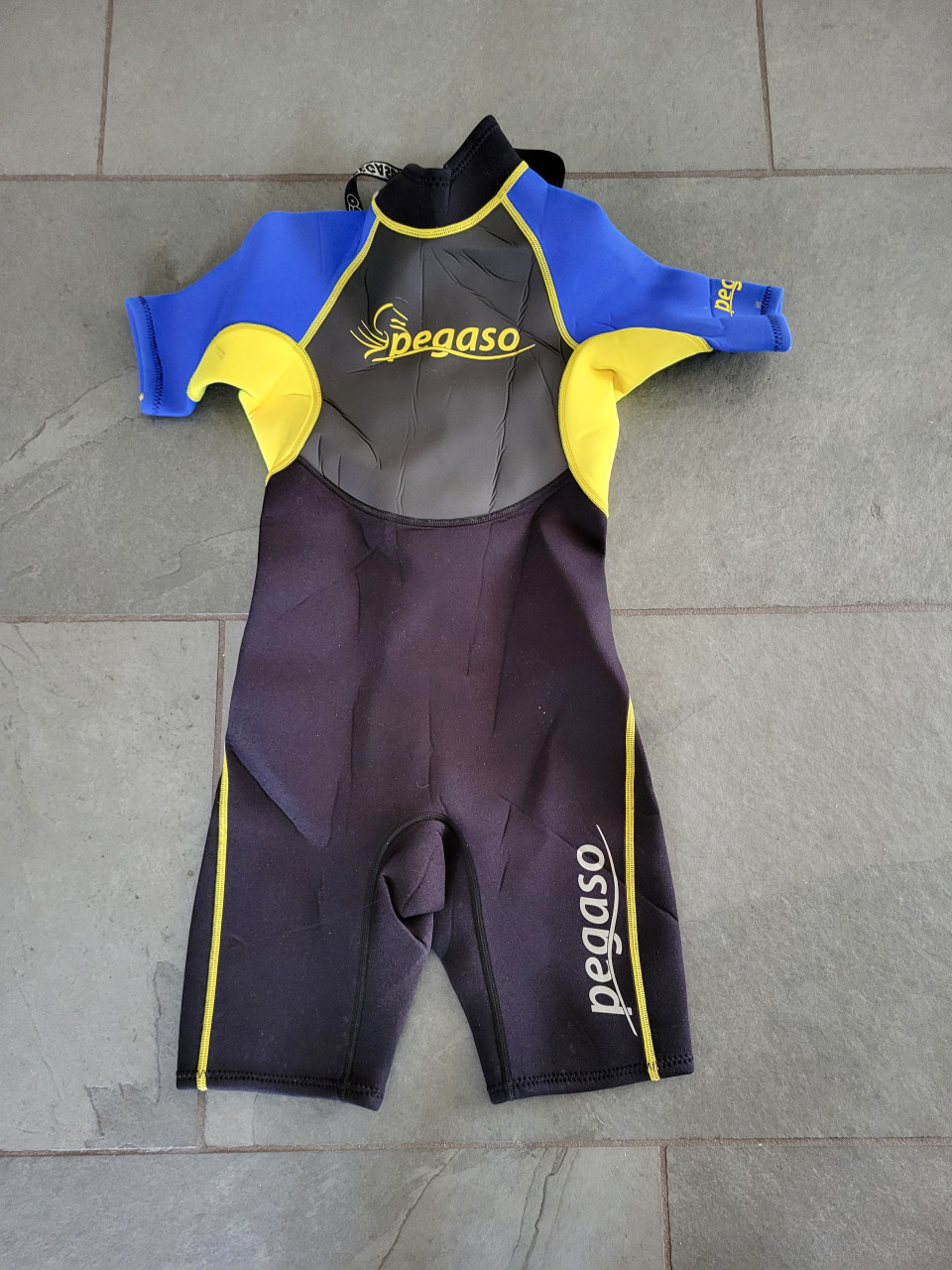 Windsurfspullen en wetsuits (kids)