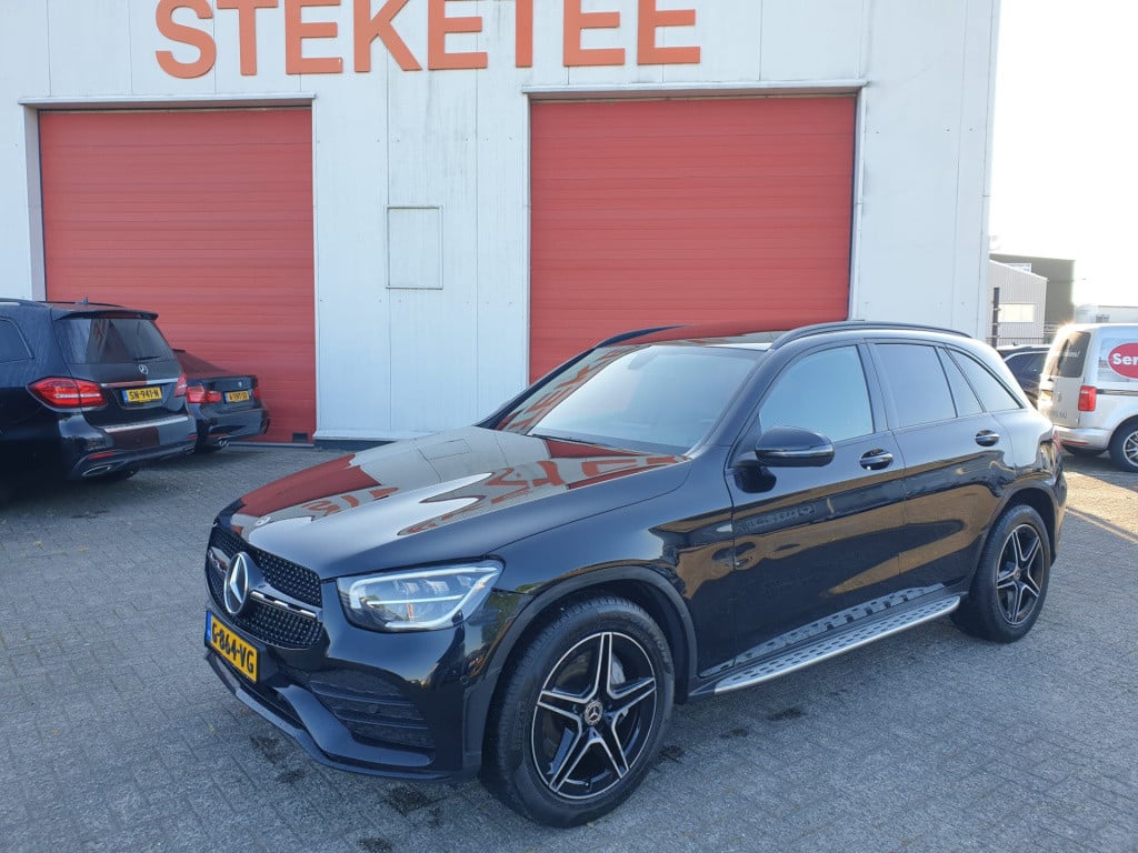 Mercedes-Benz Glc 220d 4matic amg-line -schade!-
