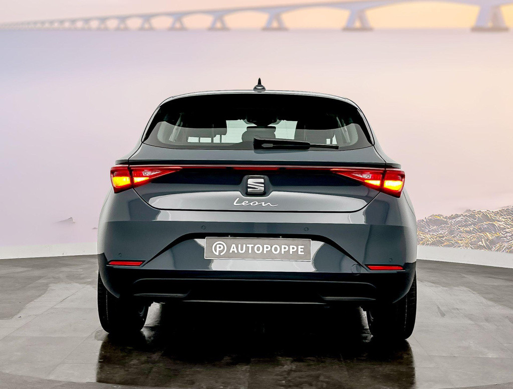 Seat Leon style 1.5 tsi 85kw / 115pk hatchback 5 deurs 6 ver
