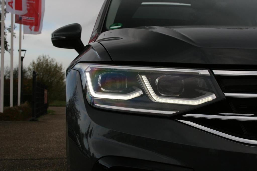 Volkswagen Tiguan 1.4 tsi ehybrid elegance