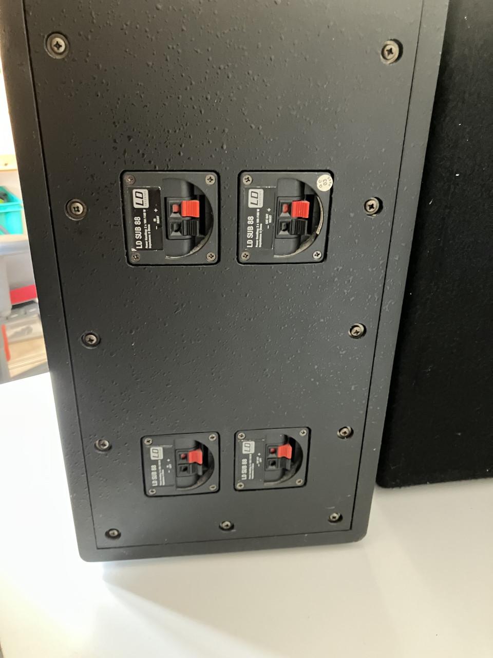 T.amp versterker met boxen 2x200W