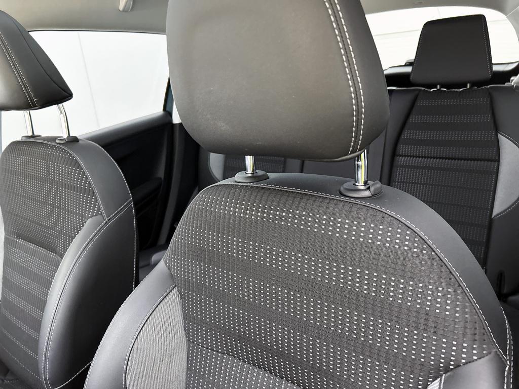 Peugeot 2008 110 pk allure | rijklaar | panoramadak | trekhaak | camera |