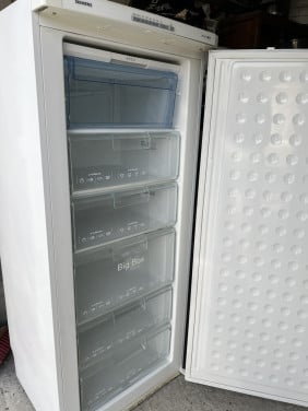 Siemens vrieskast 155x65 cm. Vriezer inhoud 262 liter