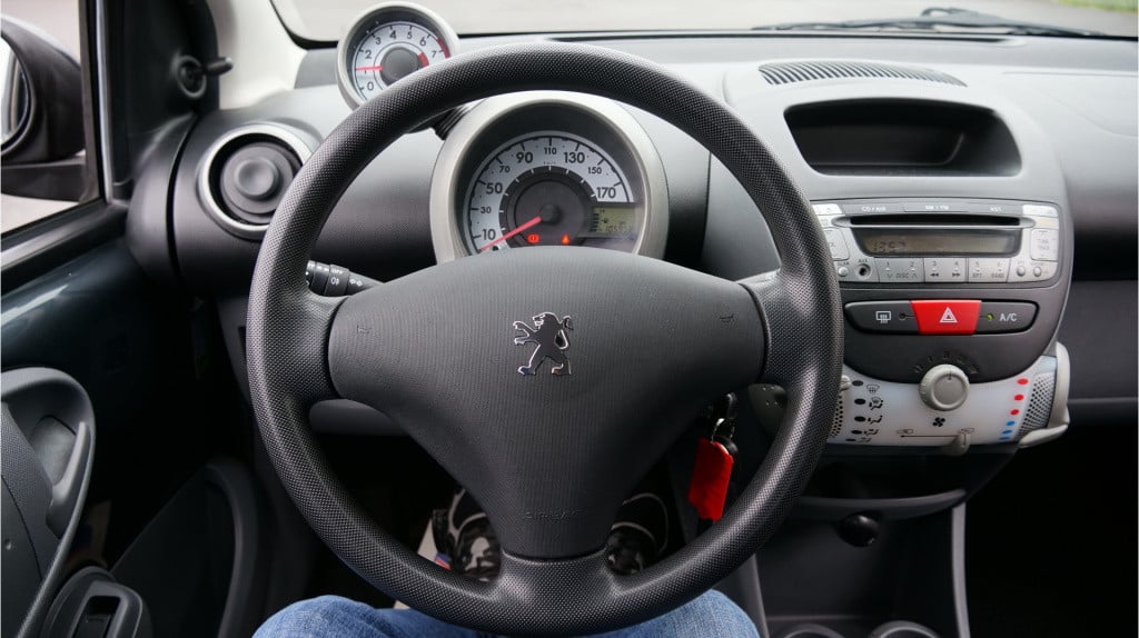 Peugeot 107 1.0-12v millesim 200 rijklaar incl garantie