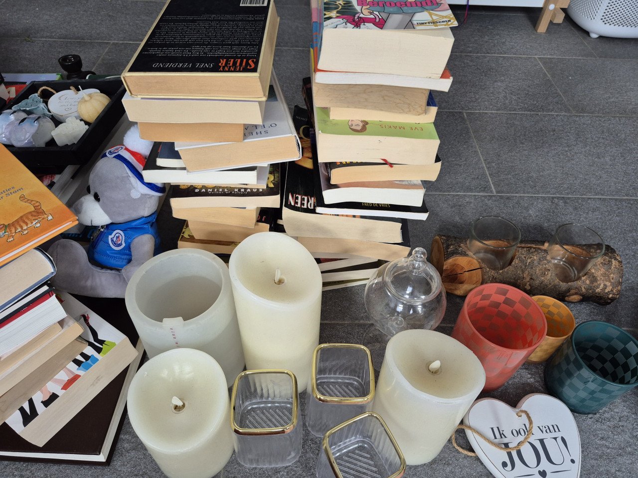 Gratis boeken en rommelmarktspullen
