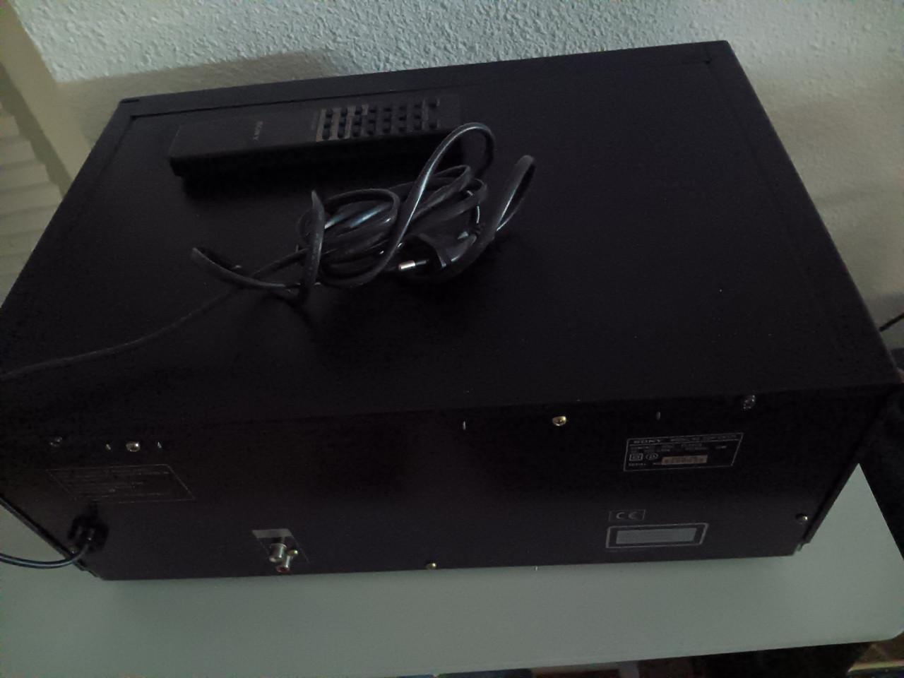 Sony CD Wisselaar voor 50 CD,S incl.afst.bed.