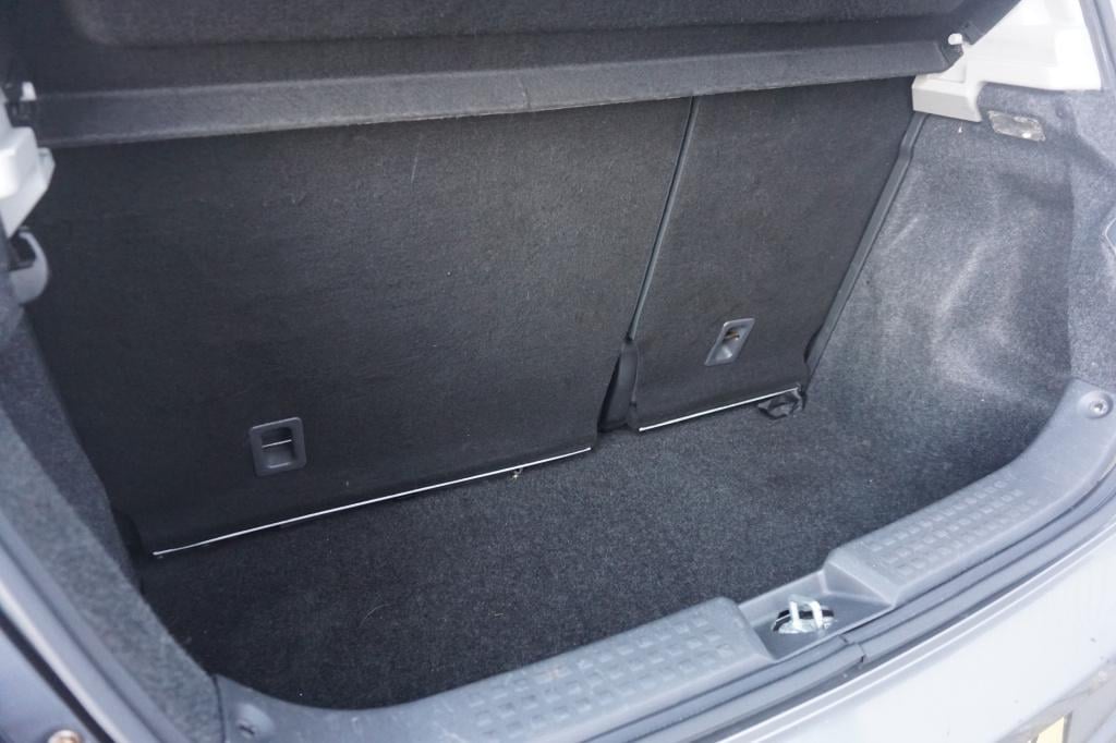 Suzuki Swift 1.3 gls airco / elektr. ramen / lm velgen / nap / apk t/m 07-2