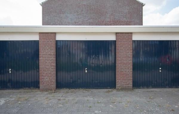 GARAGE TE HUUR