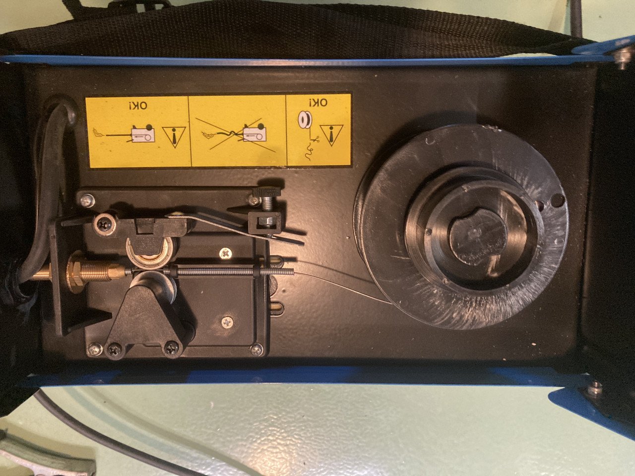 Lasapparaat MIG gevulde draad 220/230 Volt !  Geen gas nodig!