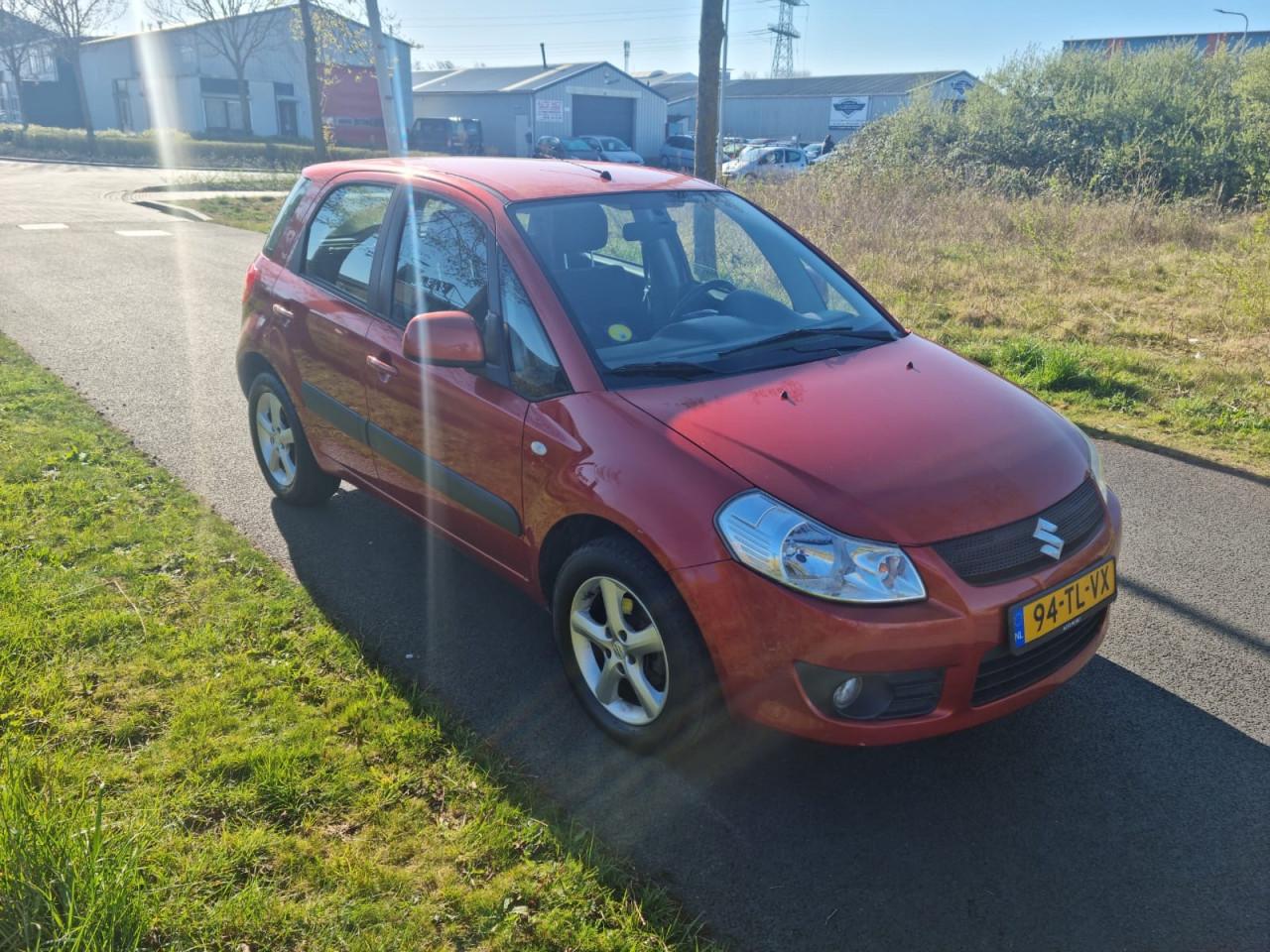 Suzuki sx4 1.6i exclusive bj 2006 186.000km