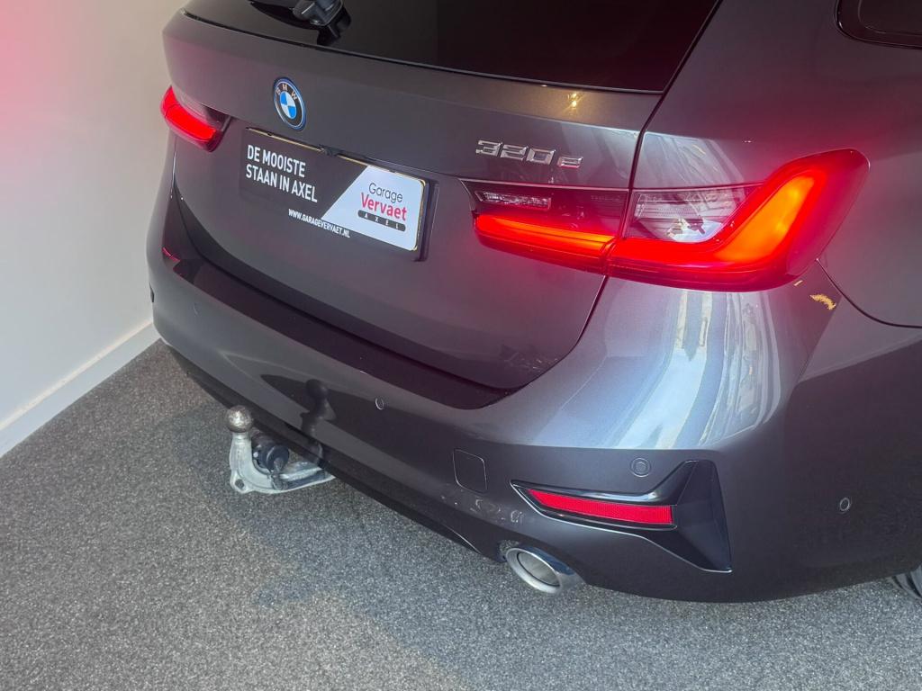 BMW 3-serie touring 320e business edition plus