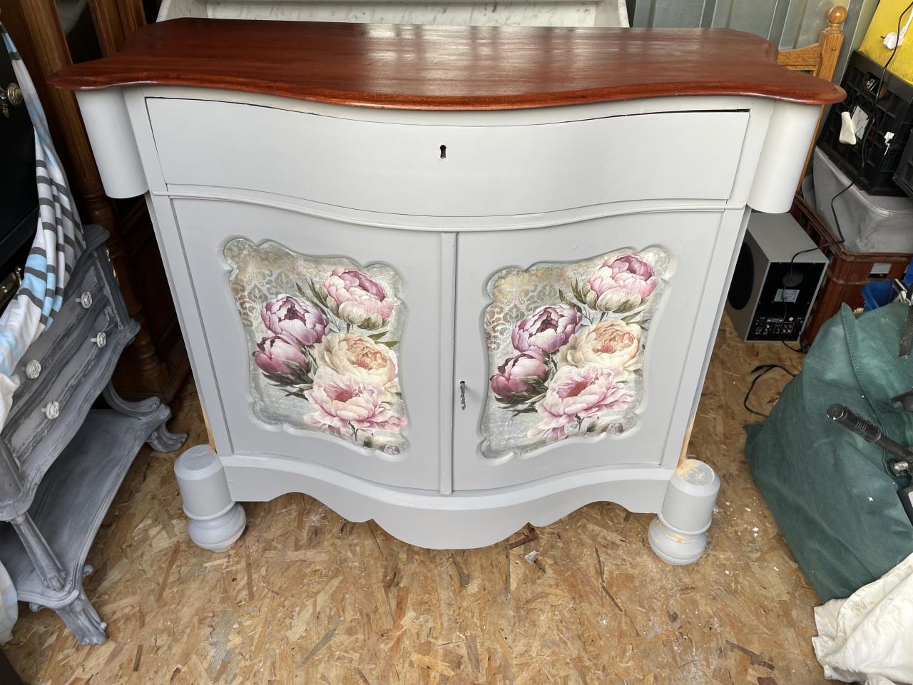 Hollandse Biedermeier Buikcommode ca. 1860 - Antiek - Upcycled - Pioenrozen