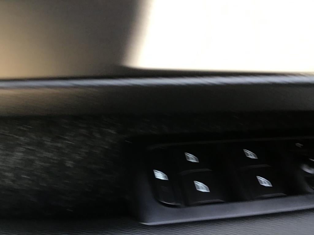 Volvo XC40 t4 190pk aut. momentum nieuwstaat i parkassist i navigatie i cru