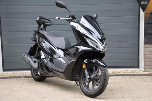 Honda PCX 125 Z.G.A.N. 2870 kms