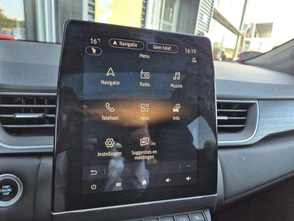 Renault Captur 1.6 e-tech plug-in hybrid 160 initiale paris verkocht