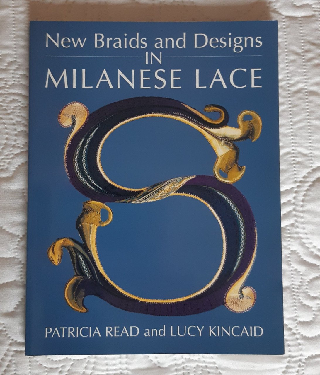 Kantklossen: Milanese kant  New braids and designs Milanese lace