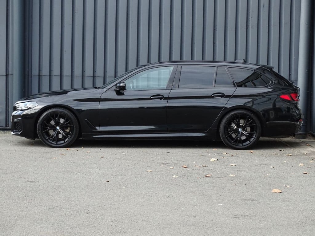 BMW 5 Serie touring 520d executive edition m sportpakket | laser led | harm