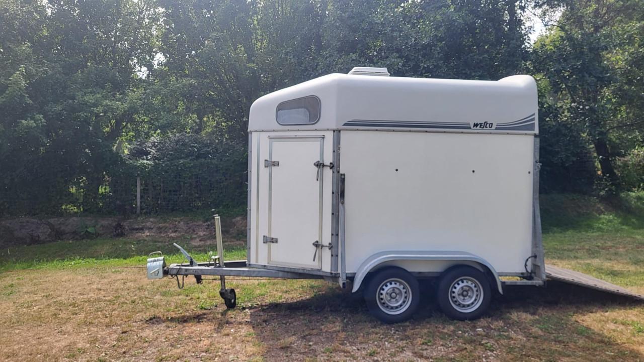 Wesco 1,5 paards trailer, direct inzetbaar!