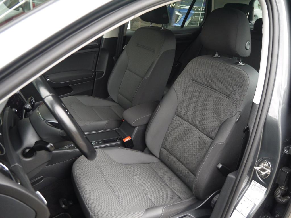 Volkswagen Golf 1.5 tsi highline|rijklaar