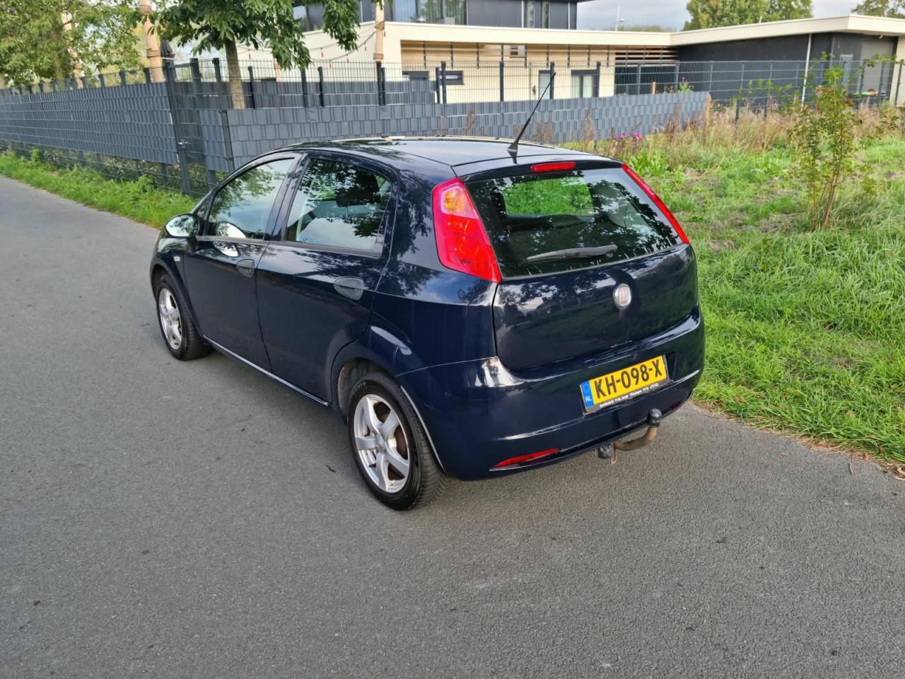 Fiat grande punto 1.2i zeer mooi bj 2012 5 deurs